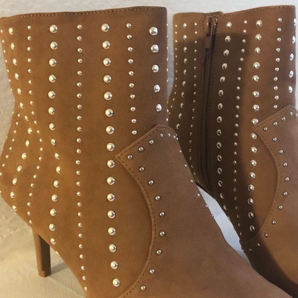 *NEW* Kenzie Ninna Booties - Picture 5 of 8